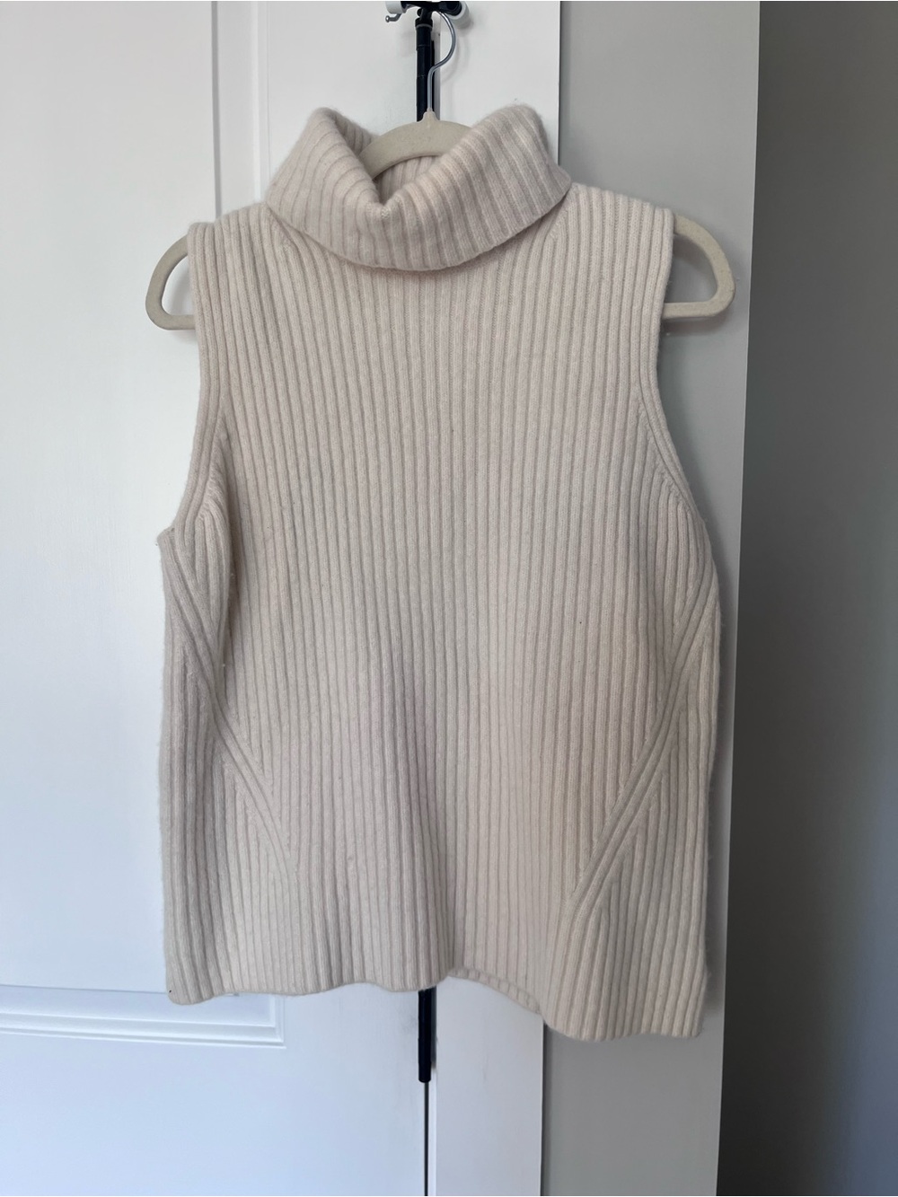 J crew wool sweater top